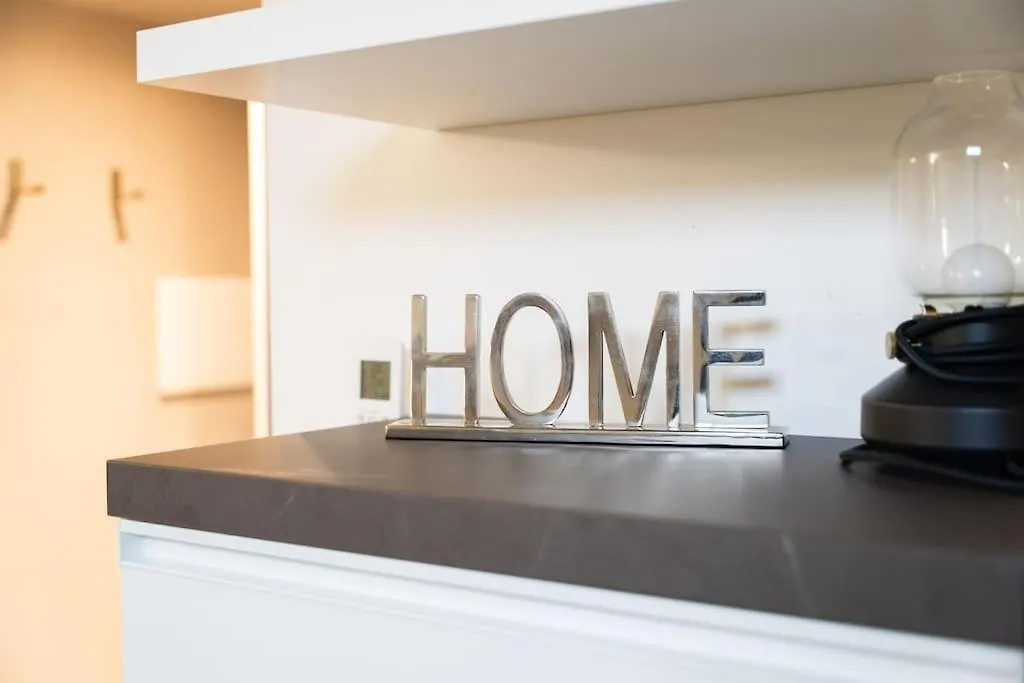 Apartment Intrho Studio Flat Porta Romana Milan