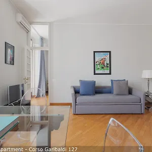 Appartement Brera In Garibaldi, Milan